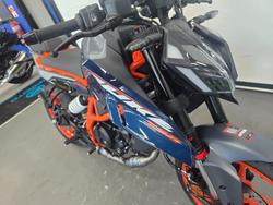 2025 Ktm 390 DUKE Orange