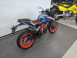 2025 Ktm 390 DUKE Orange