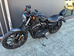 2015 HARLEY-DAVIDSON XL883 IRON 883 BLACK