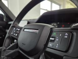 2025 Land Rover Defender 110 D250 S