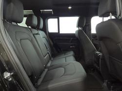 2025 Land Rover Defender 110 D250 S