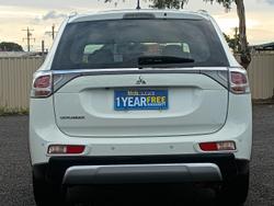 2014 Mitsubishi Outlander ES