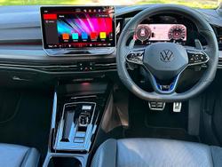 2025 Volkswagen Golf R Black Edition