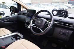 2021 Hyundai STARIA Highlander