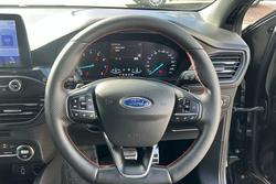 2018 Ford Focus ST-Line