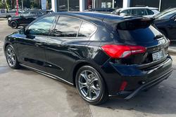 2018 Ford Focus ST-Line