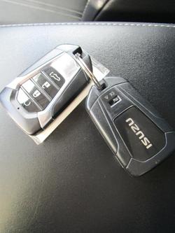 2023 Isuzu MU-X LS-T