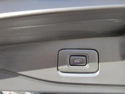 2023 Isuzu MU-X LS-T
