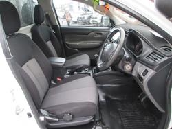 2015 Mitsubishi Triton GLX
