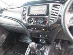 2015 Mitsubishi Triton GLX