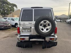 2011 Toyota Landcruiser GXL