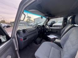 2011 Toyota Landcruiser GXL