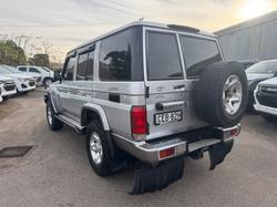 2011 Toyota Landcruiser GXL