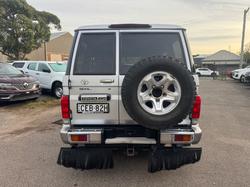 2011 Toyota Landcruiser GXL