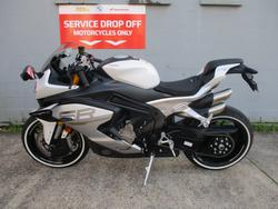 2026 CFMOTO 750SR-S WHITE
