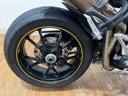 2015 Triumph SPEED TRIPLE (ABS) YELLOW