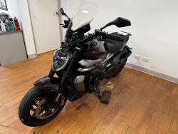 2025 Ducati XDIAVEL V4 BLACK LAVA