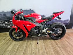 2015 Honda CBR1000RR (FIREBLADE) RED