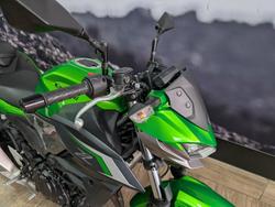 2025 Kawasaki Z500 GREEN