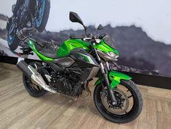 2025 Kawasaki Z500 GREEN