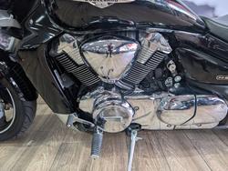 2011 Suzuki VZR 1800 BOULEVARD (M109R) Black