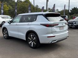 2025 Mitsubishi Outlander Exceed
