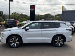 2025 Mitsubishi Outlander Exceed