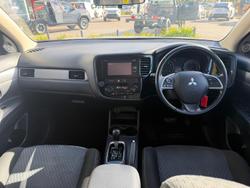 2014 Mitsubishi Outlander ES ZJ MY14.5 4X4 On Demand White