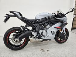 2025 CFMOTO 2025 CF Moto 675CC 675SR-R ABS Road TUNDRA GREY