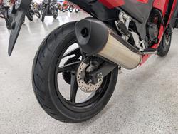 2015 Honda CBR300R Red