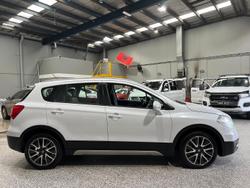 2015 Suzuki S-Cross GLX Prestige