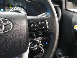 2022 Toyota Hilux SR
