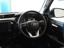 2022 Toyota Hilux SR