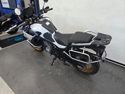 2023 CFMOTO MT TOURING NEBULA WHITE