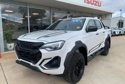 2025 Isuzu D-MAX BLADE