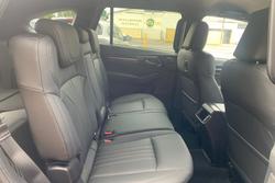 2025 Isuzu MU-X LS-T