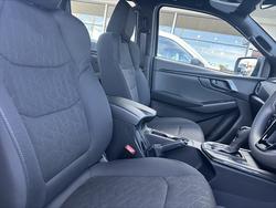 2026 ISUZU D-MAX LS-M XR