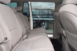 2017 Kia Carnival S