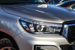 2020 Toyota Hilux SR5