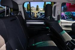 2020 Toyota Hilux SR5