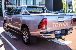 2020 Toyota Hilux SR5
