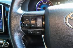 2020 Toyota Hilux SR5