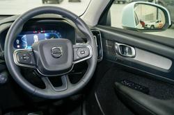 2025 Volvo XC40 Plus B4