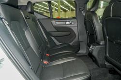 2025 Volvo XC40 Plus B4