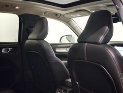 2025 Volvo XC40 Plus B4
