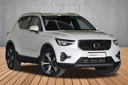 2025 Volvo XC40 Ultra B4 Bright