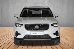 2025 Volvo XC40 Plus B4