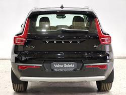 2025 Volvo XC40 Plus B4