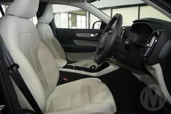 2025 Volvo XC40 Plus B4