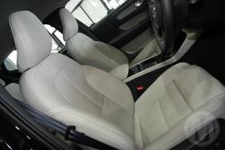 2025 Volvo XC40 Plus B4